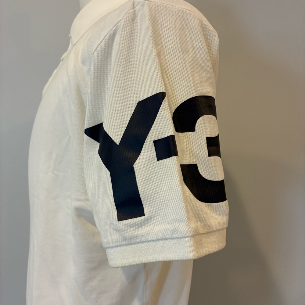 Y-3 Stylish Men Polo Shirt, Size XL - Picture 8 of 8